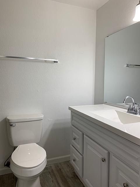 1st image of 2707 Lincoln Way APT B28