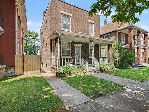 2nd image of 4008 Fir St