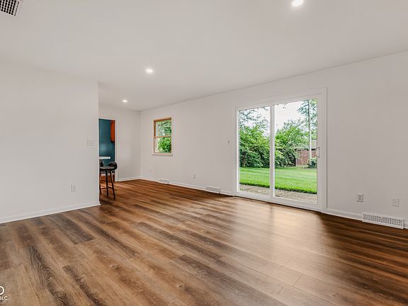 4th image of 4515 W Mission Ct