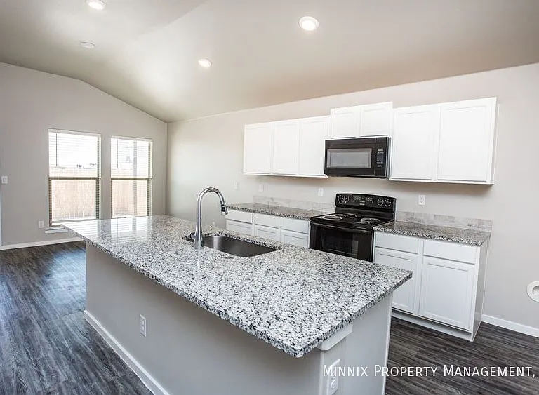 921 Tulane St — Photo 34