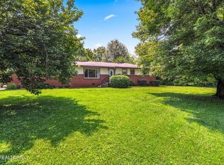 1239 Dossett St, Athens, TN 37303