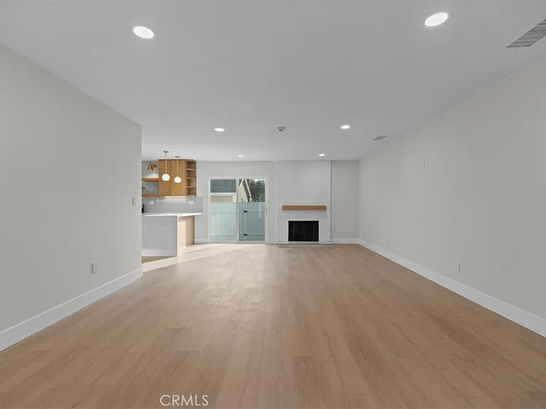 23217 Anza Ave — Photo 5
