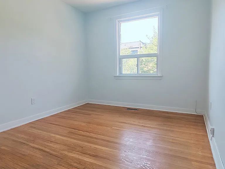 505 Sandmere Pl — Photo 10