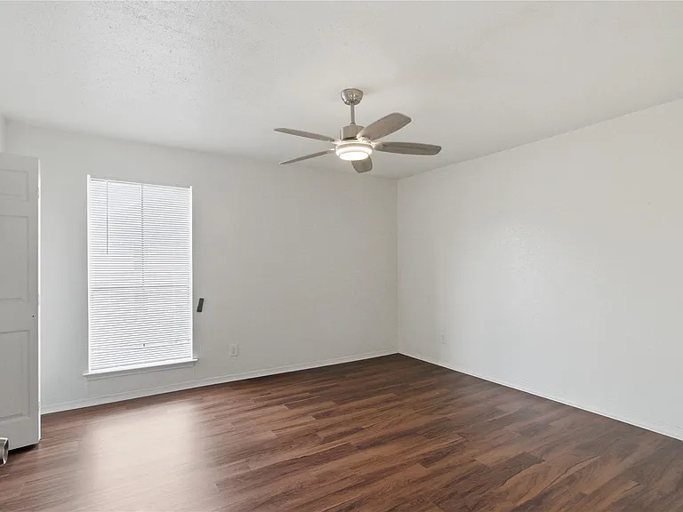 11000 Kinghurst Dr #134 — Photo 13