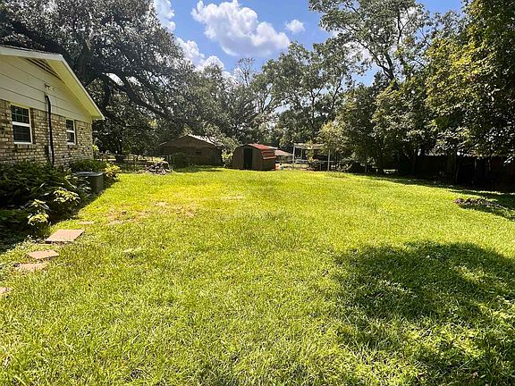 4th image of 6666 Deborah Dr E