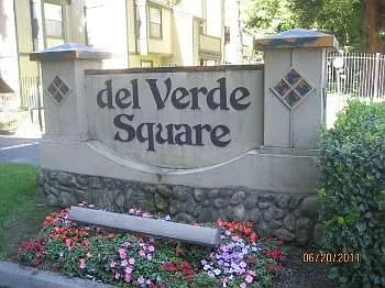 250 Del Verde Cir Unit 8 photo 1