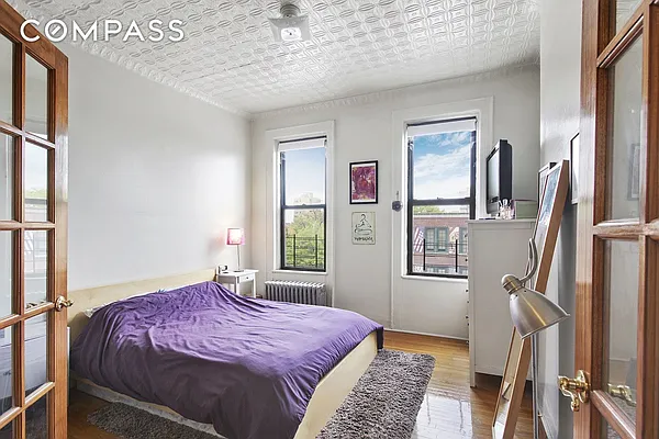 Rented by Compass | media 7