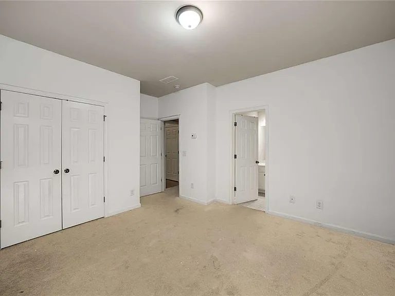 1798 Oakbrook Ln NW #8 — Photo 25
