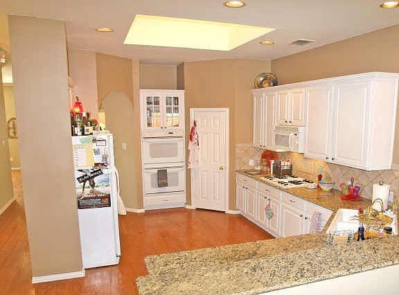 5th image of 11004 Turtle Creek Ln