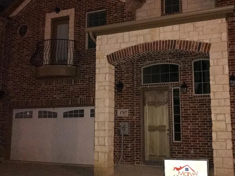 1707 Leann Ln — Photo 6