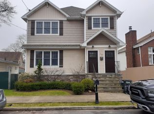 10 Florence Pl, Staten Island, NY 10309