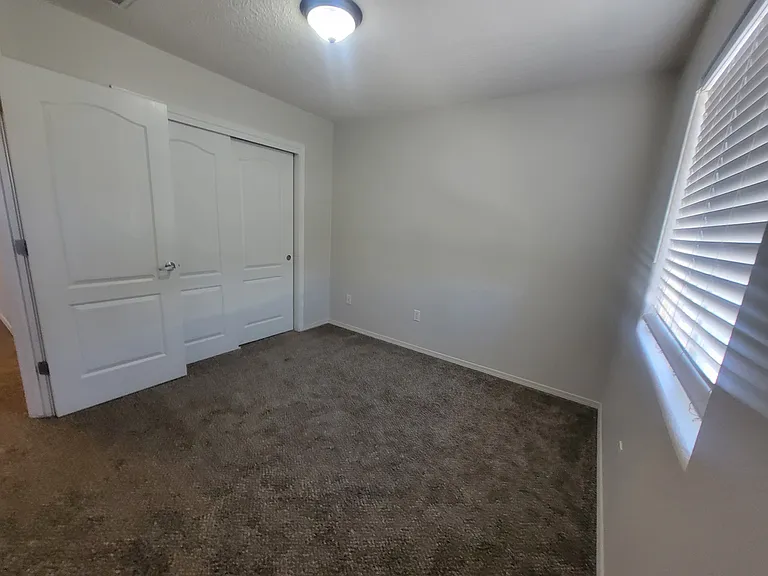 2202 Margarita Dr SE — Photo 18