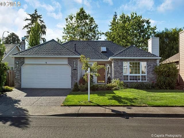 1st image of 3203 NE 1st Pl