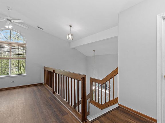3rd image of 180 Brittany Dr Unit B