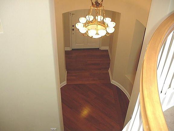 3rd image of 18331 Vezelay Ln