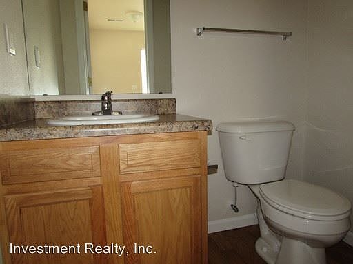 3rd image of 106 Daniels Ct #C