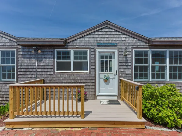 9 Windemere Rd #8, West Yarmouth, MA 02673