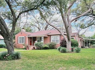 155 Larchmont Dr, San Antonio, TX 78209