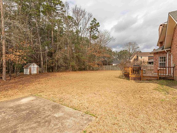 3rd image of 2805 Post Oak Dr