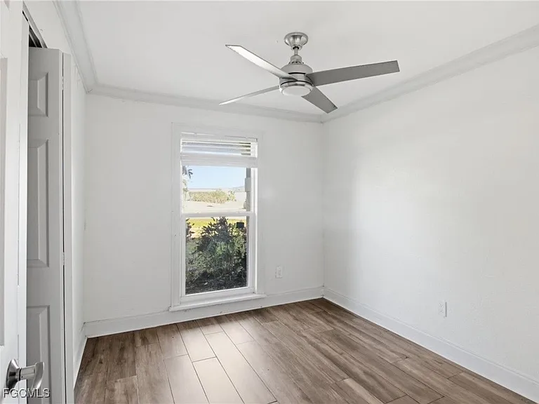 2618 SW 32nd Ln — Photo 10