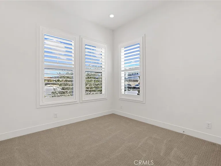191 Hollyleaf — Photo 21