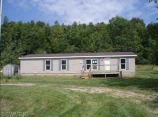 500 Riverview, Lawrence, MI 49064