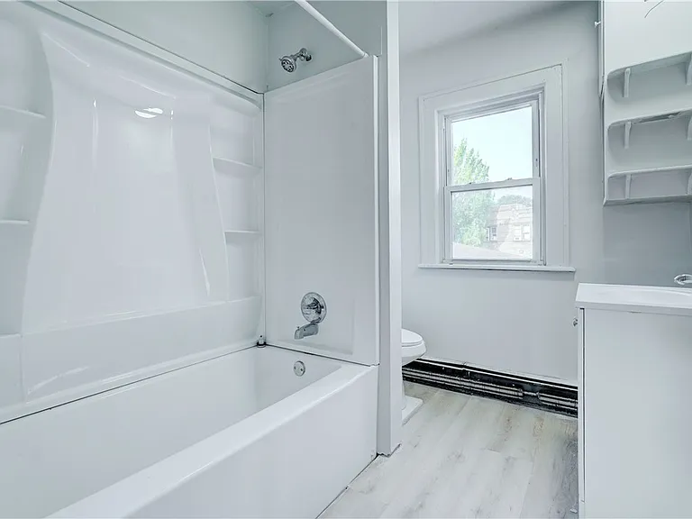 2247 Clifford Ave #UP — Photo 14
