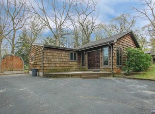 10 Ridge Trl, Kinnelon, NJ 07405