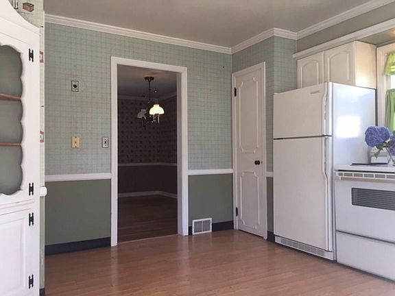 5th image of 2603 W 6th St