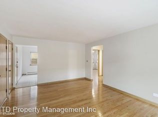 5200 W Fletcher St #1E, Chicago, IL 60641