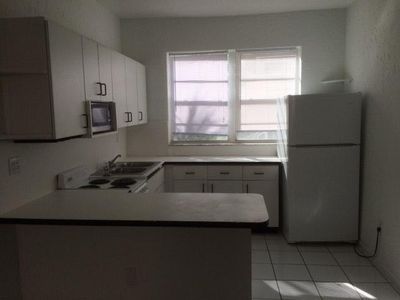 6881 Bay Dr APT 2, Miami Beach, FL, 33141
