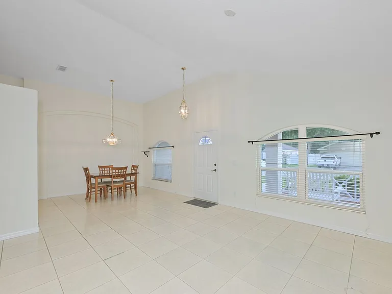 1147 Timber Trace Dr — Photo 6