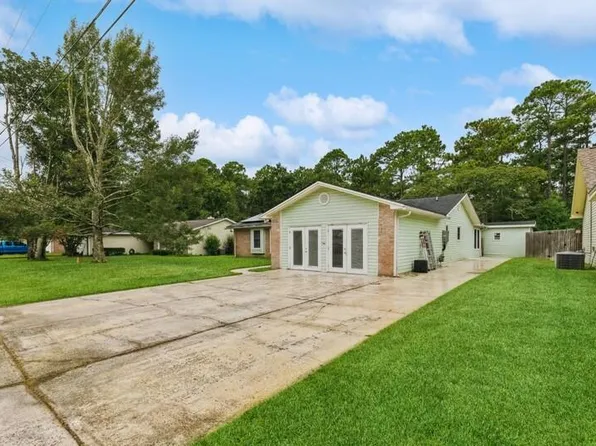 1612 Campbell Dr W, Fort Walton Beach, FL 32547