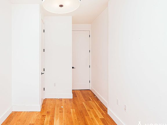 3rd image of 1426 De Kalb Ave #3R