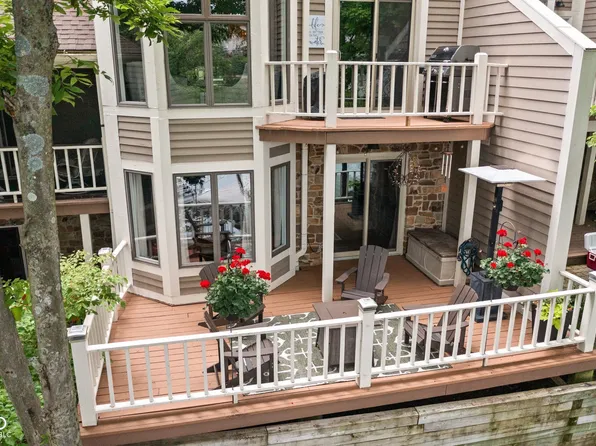 8133 Lower Bay Ln, Indianapolis, IN 46236