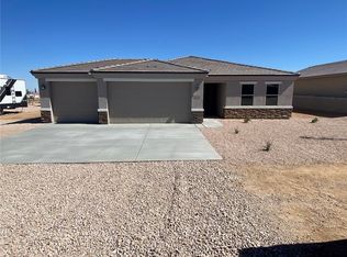 7465 E Curvo Dr, Kingman, AZ 86401