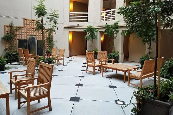 Common area/1st residential floor