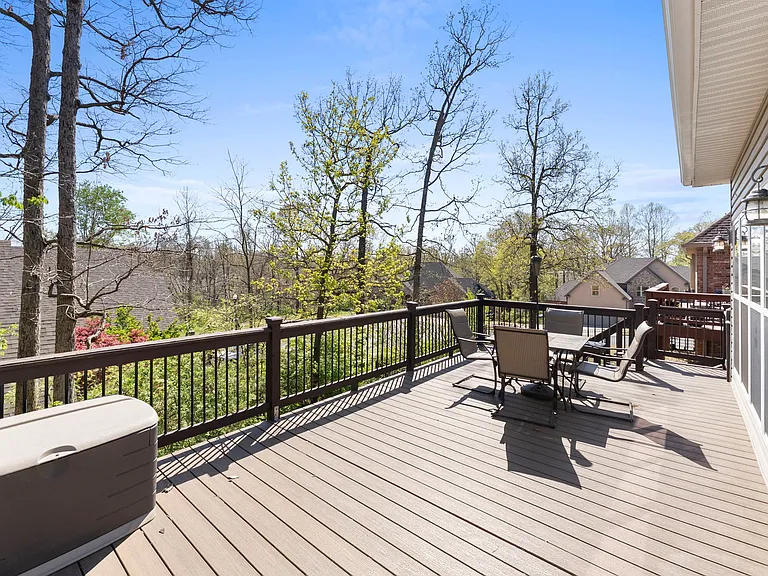 3902 NE Cadbury Ave — Photo 36