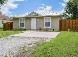 1456 25th Ct SW, Vero Beach, FL 32962