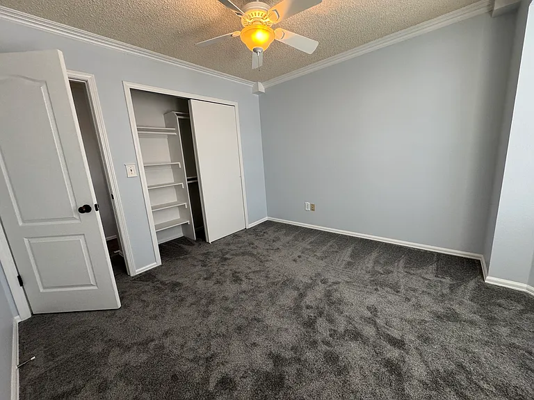 3rd bedroom with closet
