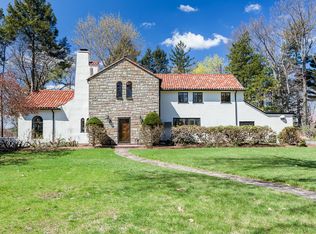 134 Crescent Rd, Longmeadow, MA 01106