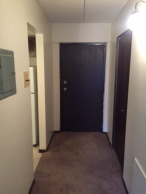 1st image of 1721 S Ferry St APT 23