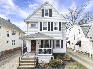 1570 Rosewood Ave, Lakewood, OH
