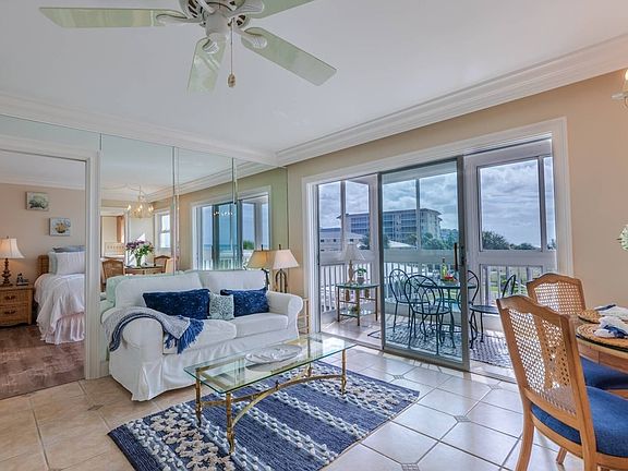 4th image of 1255 Tarpon Center Dr APT 202
