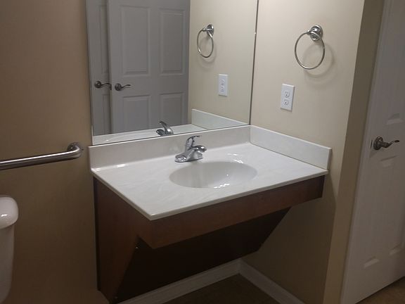 4th image of 11307 Breeze Cir #107