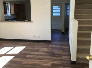 1010 Court St APT 5, Pekin, IL 61554