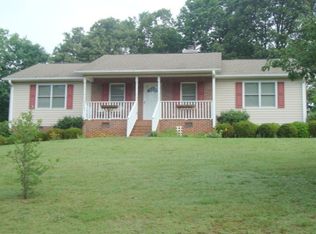 2351 Hanging Rock Rd, Inman, SC 29349