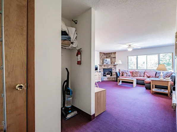 8 Northway Drive #302, Newry, ME 04261