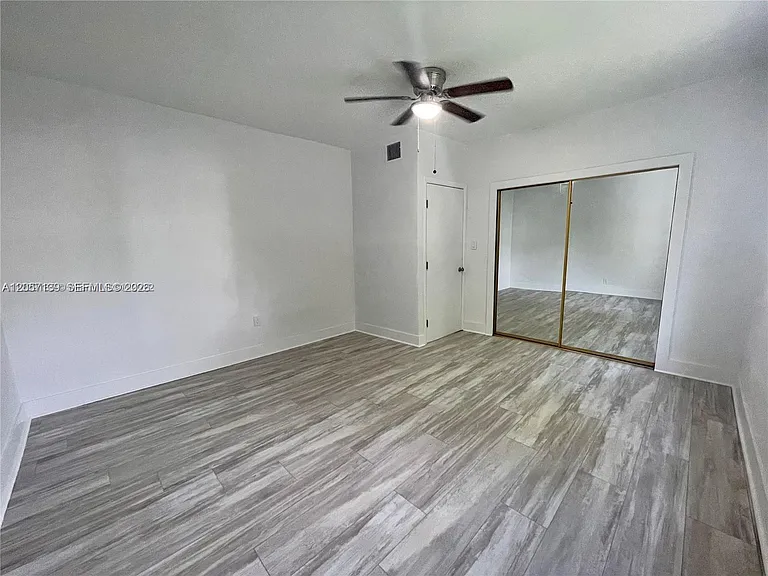 1520 SW 10th St — Photo 12