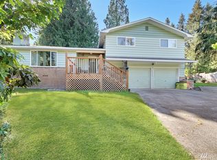 317 Shadow Ln NE, Olympia, WA 98506